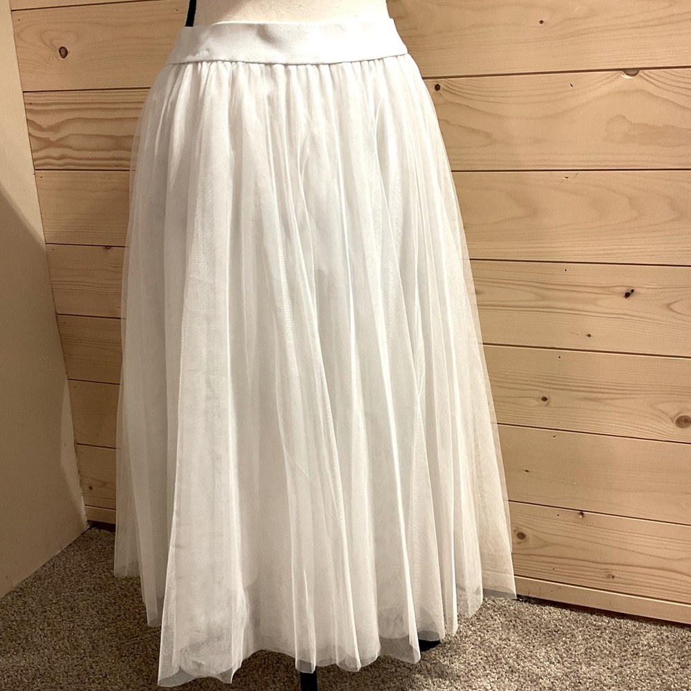 Charlotte Russe tule skirt, midi length, size XL, EUC